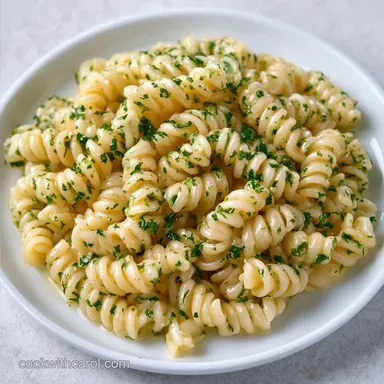 Simple Cold Pasta Salad in 20 Minutes